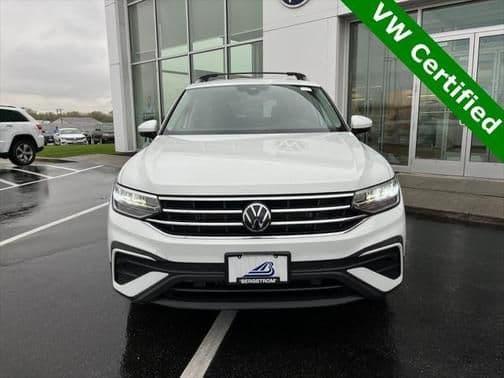 2022 volkswagen tiguan 2.0t se in green bay, wisconsin