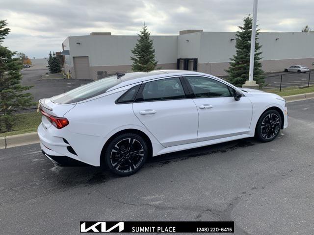 2022 kia k5 gt-line