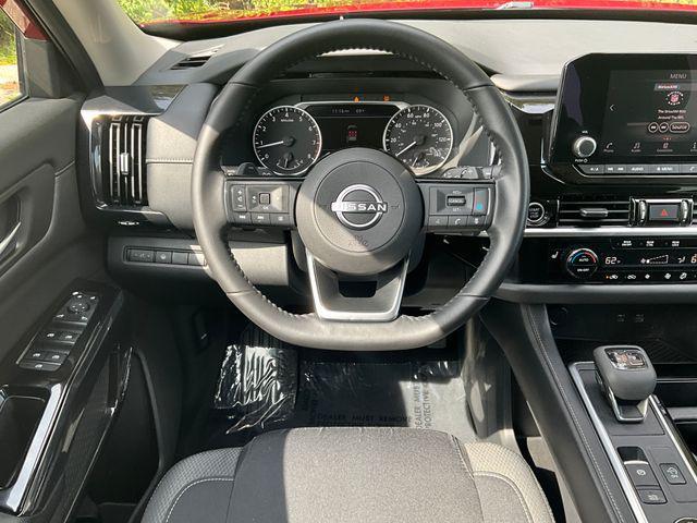 2022 nissan pathfinder sv 4wd