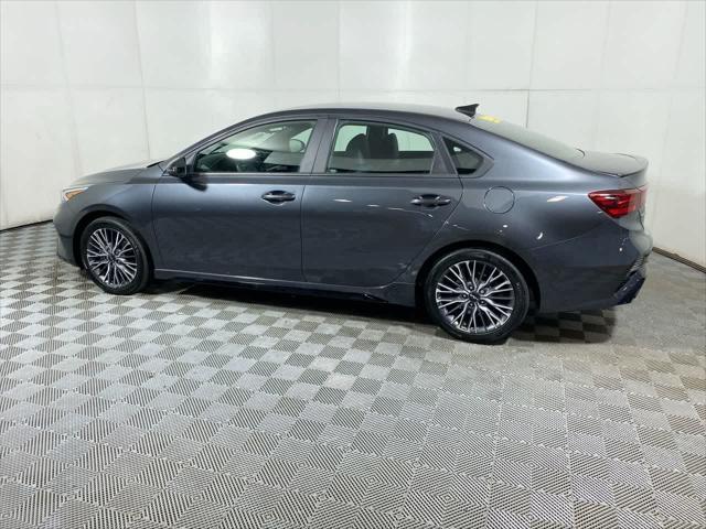2022 kia forte gt-line