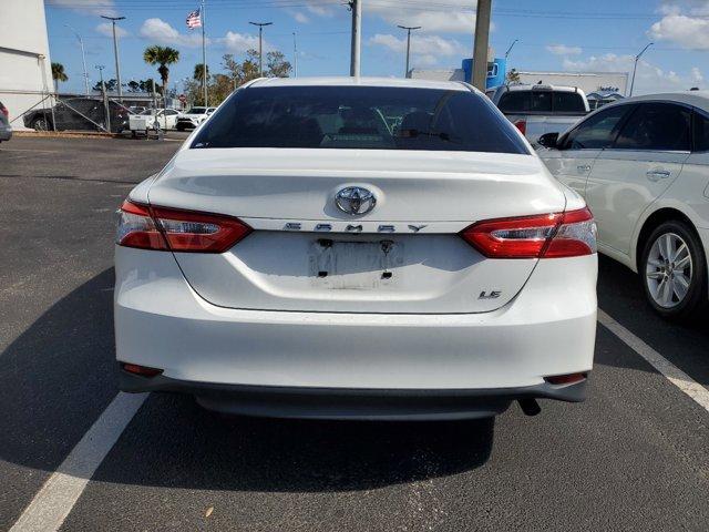 2018 toyota camry le