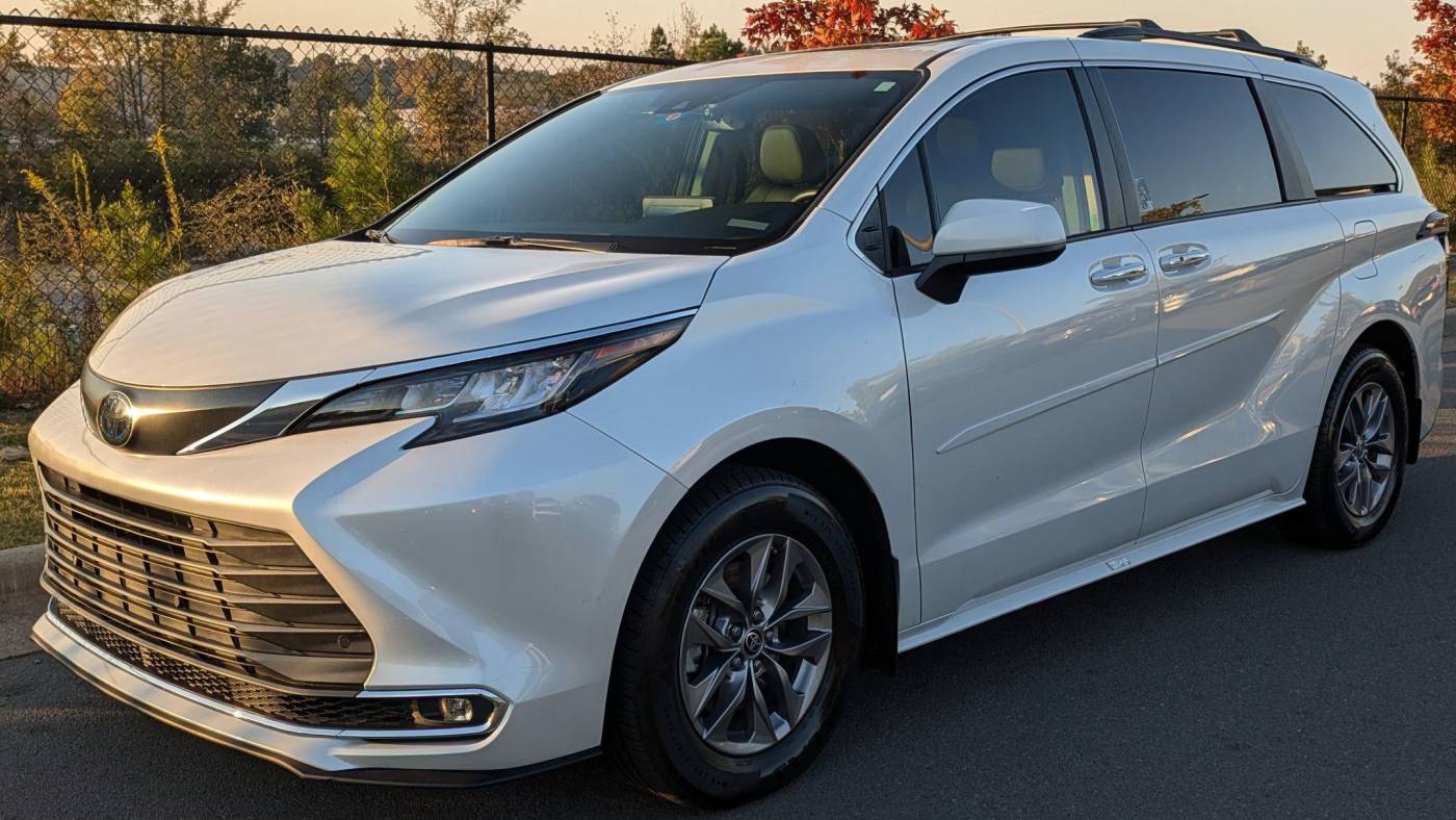 2023 toyota sienna