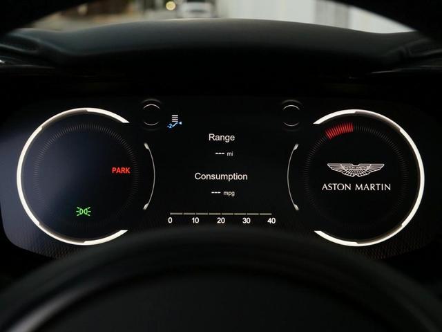 2023 aston martin dbx 707