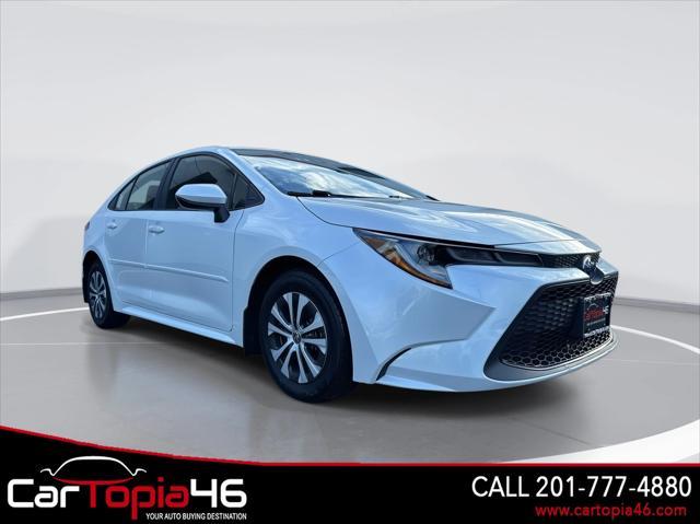 2022 toyota corolla hybrid le