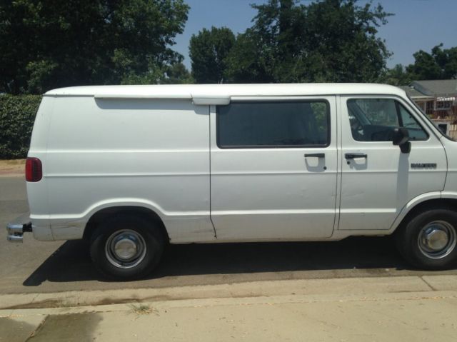 1994 dodge b250 ram cargo van super looooow miles v8 auto wow!