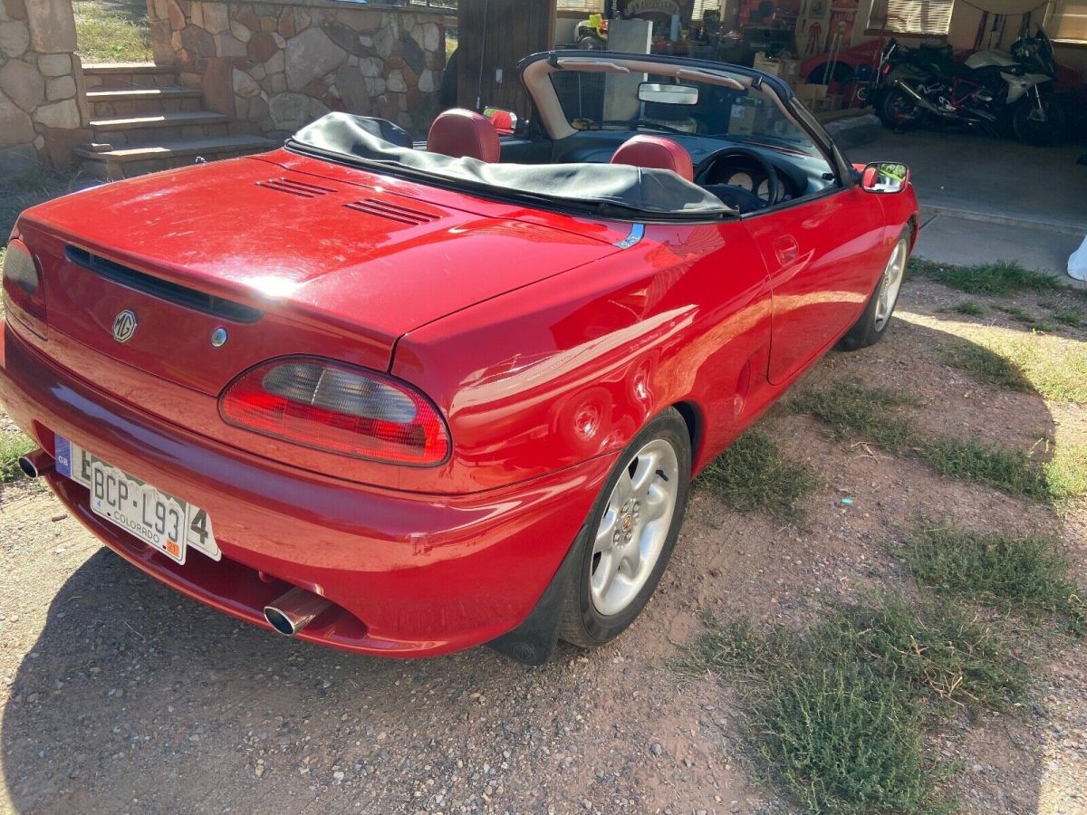 1995 rhd mg-f i.8 fuel injected 5 speed convertible not 1980, its a 1995!!!