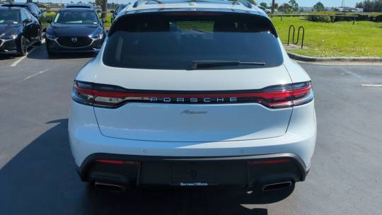 2022 Porsche Macan