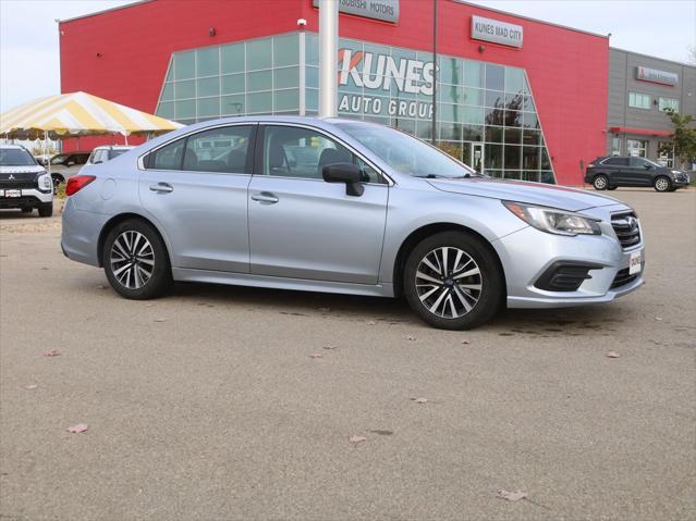 2019 subaru legacy base