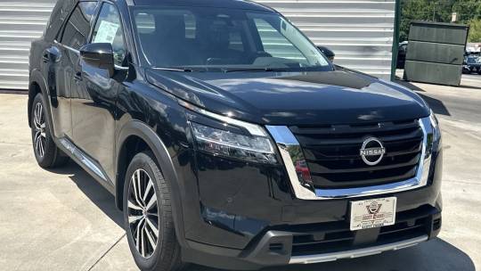 2024 Nissan Pathfinder platinum