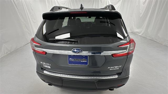 2024 subaru ascent limited 7-passenger