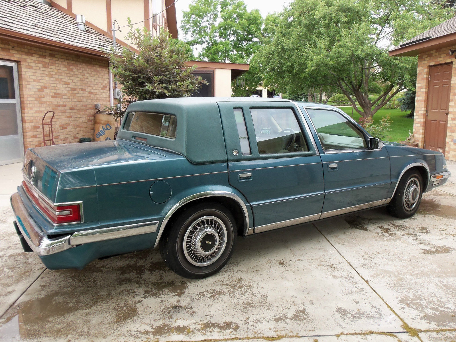 1993 chrysler imperial base sedan 4-door 3.8l