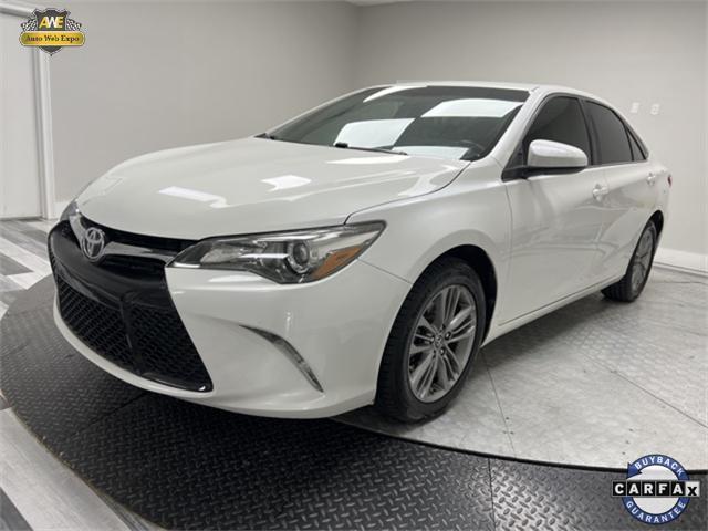 2015 toyota camry se