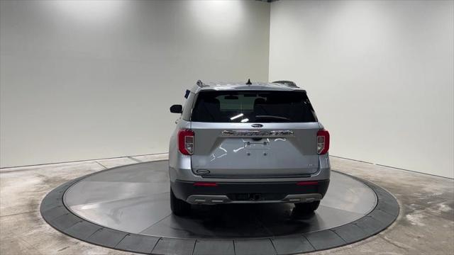 2022 ford explorer xlt