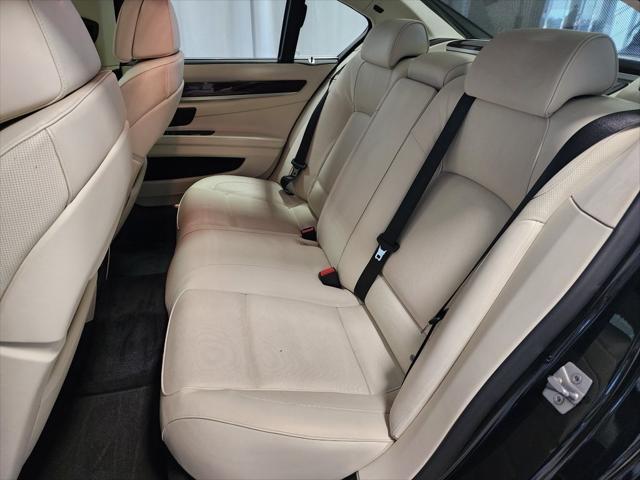 2011 bmw 750 i xdrive