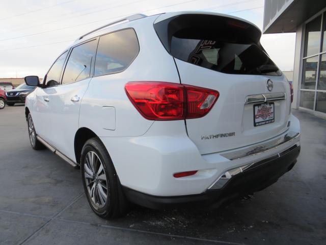 2017 nissan pathfinder s
