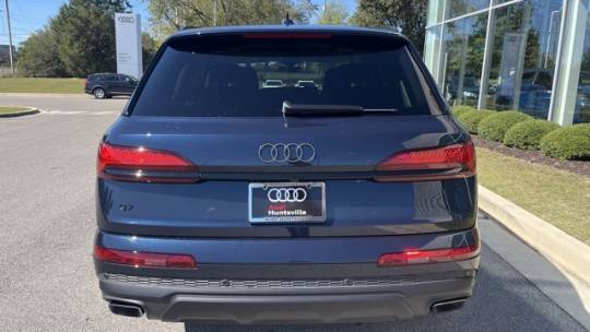 2025 Audi Q7 45 quattro premium plus