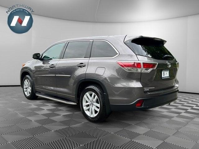 2016 toyota highlander le