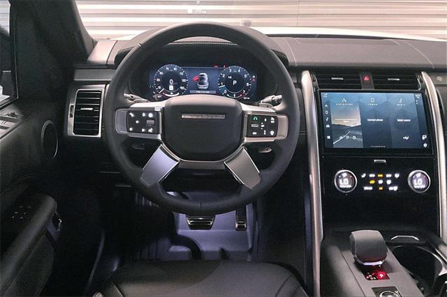 2024 land rover discovery dynamic se