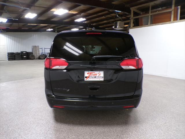 2020 chrysler pacifica touring