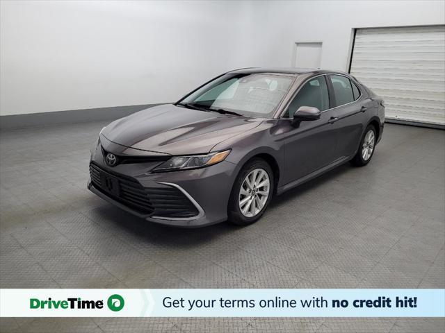 2021 toyota camry le