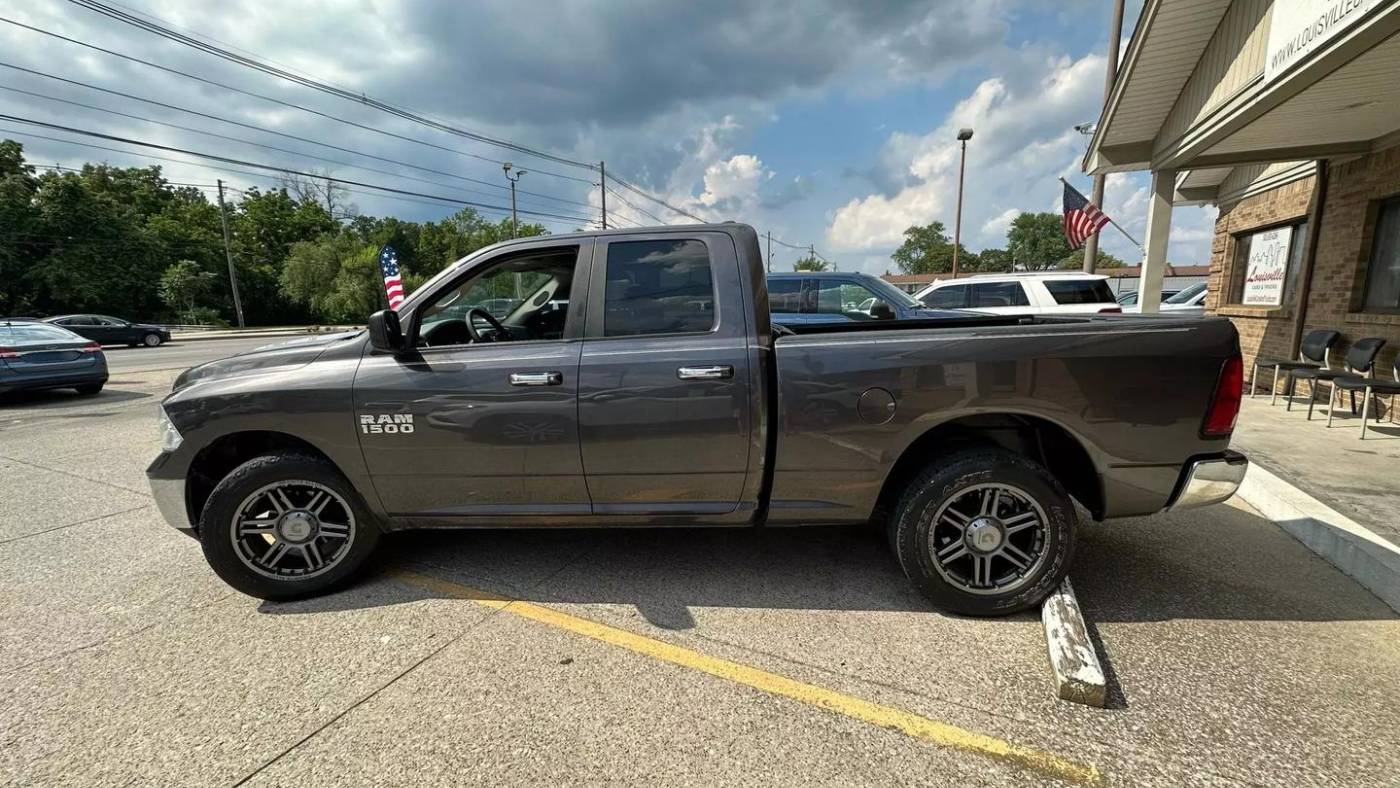 2017 ram 1500 slt