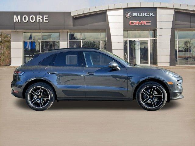 2021 porsche macan base