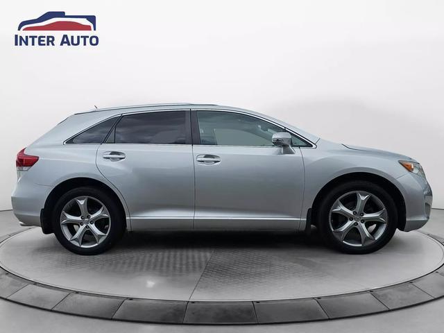 2013 toyota venza le