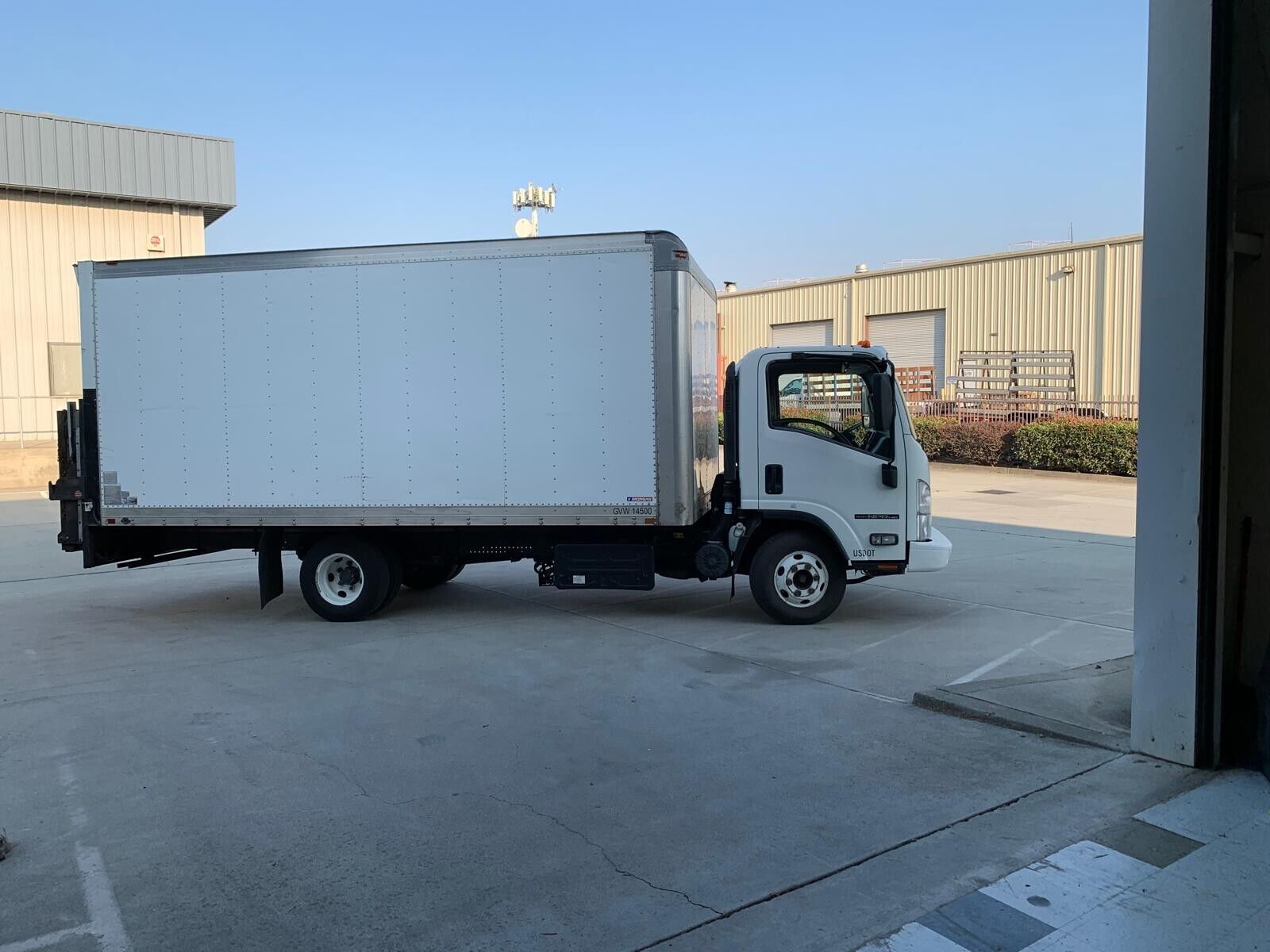 2014 isuzu npr-hd