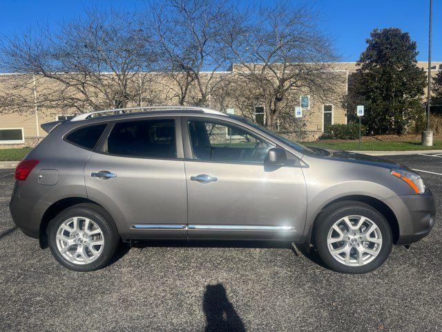 2011 nissan rogue sv