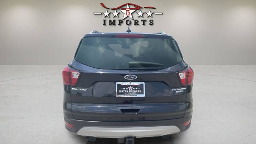 2019 ford escape titanium