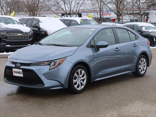 2020 toyota corolla le in madison, wisconsin