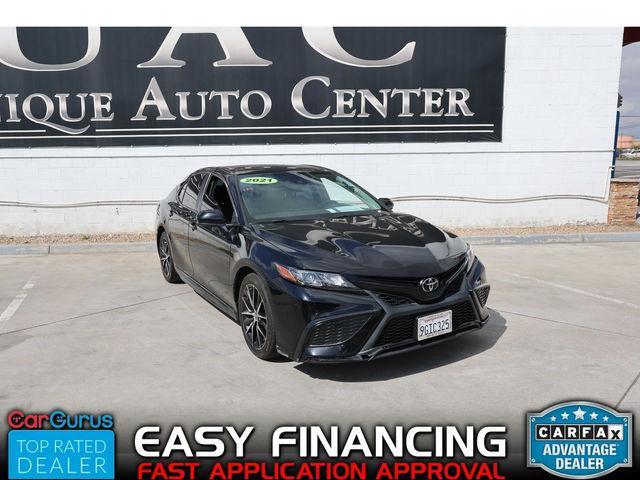 2021 toyota camry se