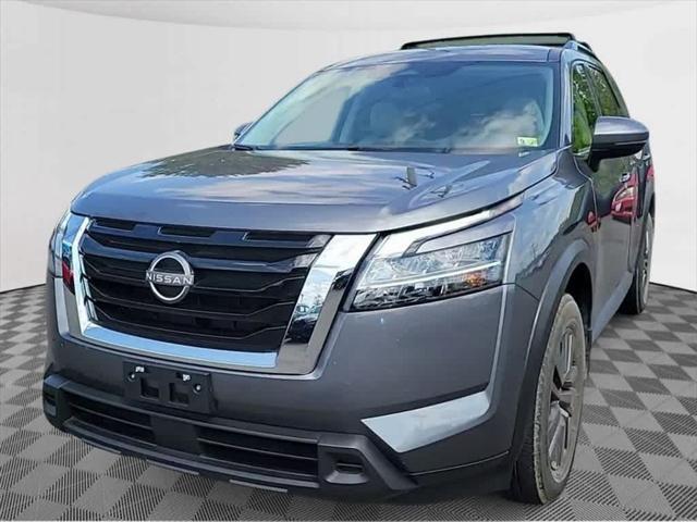 2022 nissan pathfinder sv