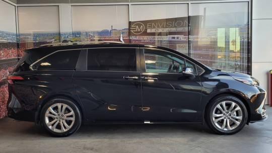 2022 Toyota Sienna