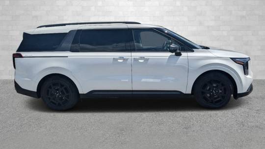 2025 Kia Carnival sx