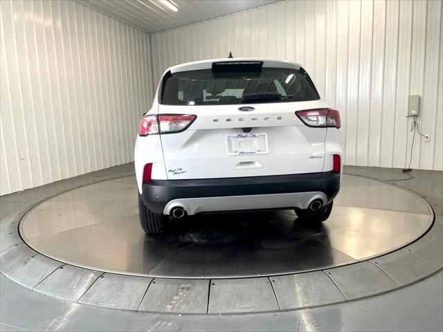 2022 ford escape s