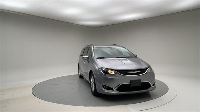 2018 chrysler pacifica touring-l plus
