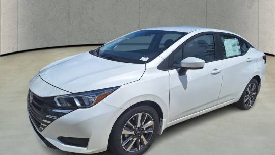 2024 Nissan Versa sv
