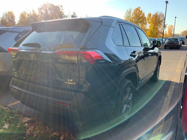 2022 toyota rav4 hybrid le
