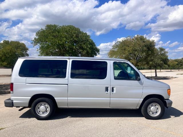 2006 ford e150 base