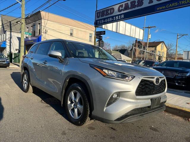 2020 toyota highlander le