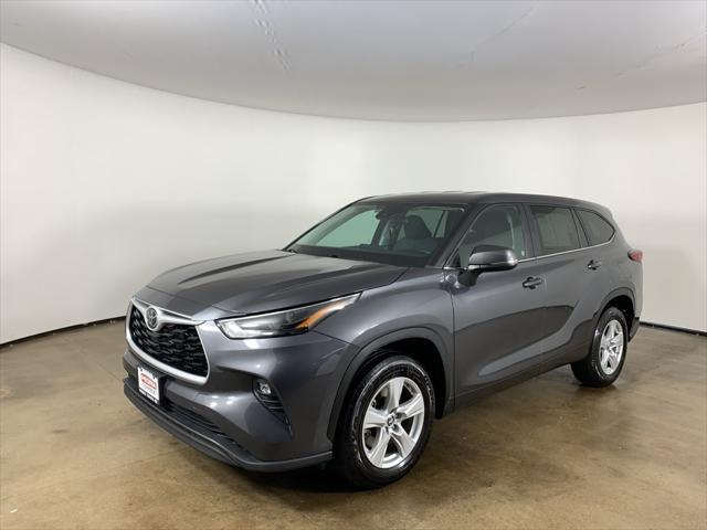 2023 toyota highlander le