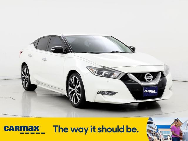 2017 nissan maxima sv