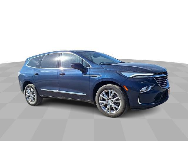 2022 buick enclave awd essence