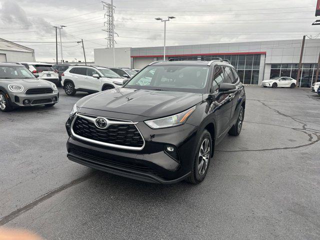 2022 toyota highlander xle