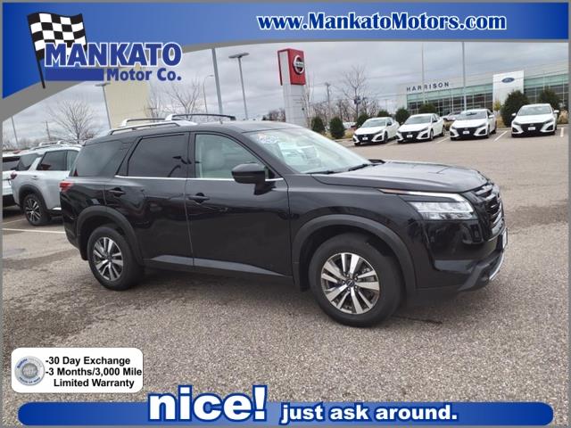 2023 nissan pathfinder sl