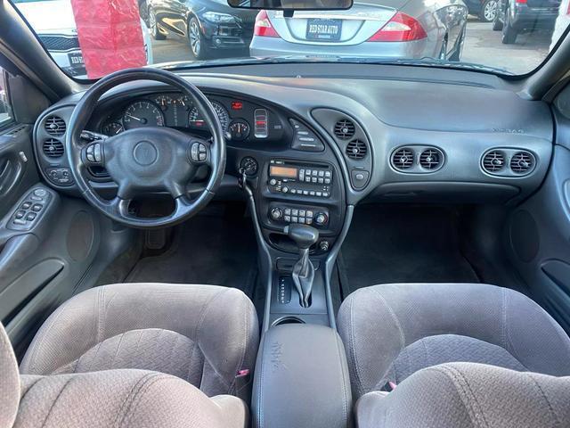 2003 pontiac bonneville se
