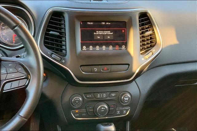 2019 jeep cherokee latitude plus