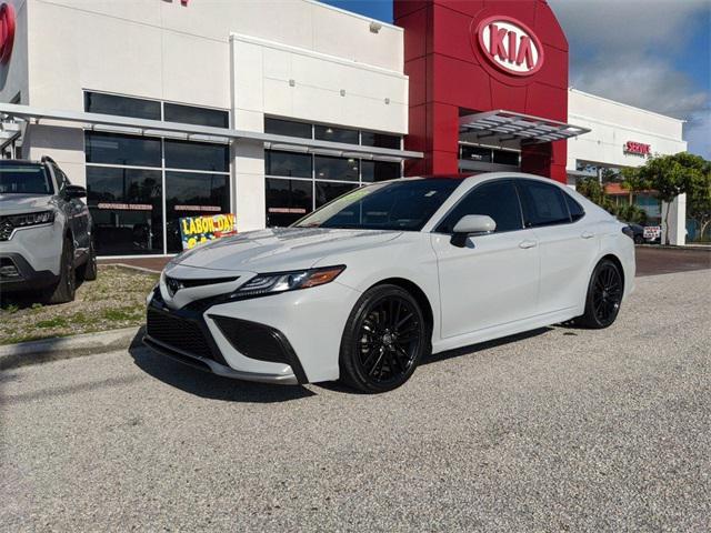 2022 toyota camry xse