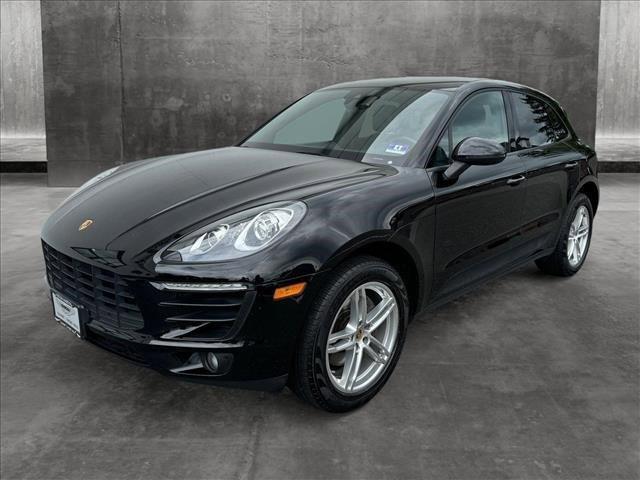 2017 porsche macan base